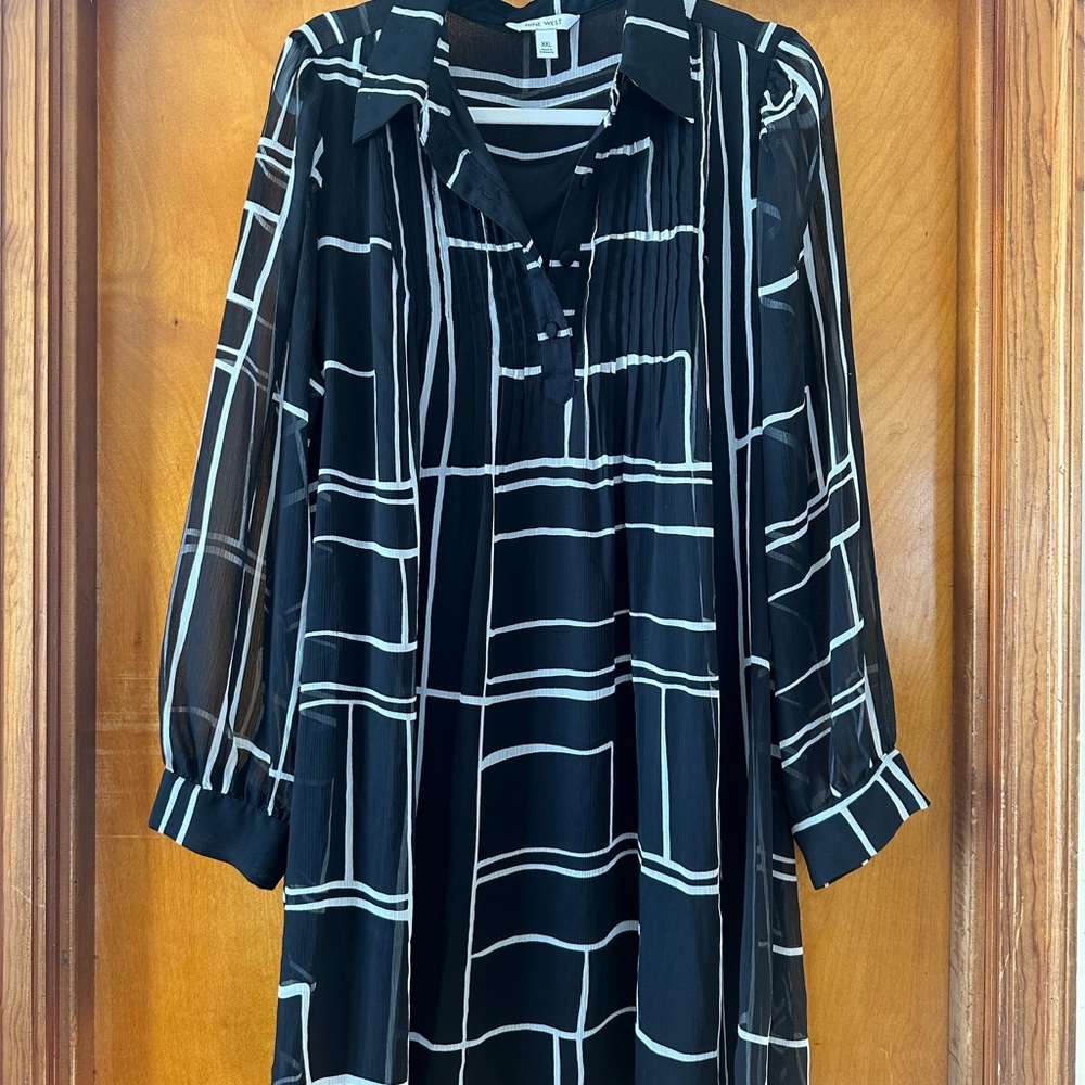 Nine West Black and White Long Sleeve Dress